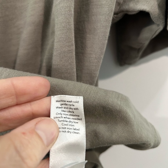 Athleta Oversized Scoop Neck Tee Women Sz M Boxy Layering Athleisure Workout - Picture 7 of 7